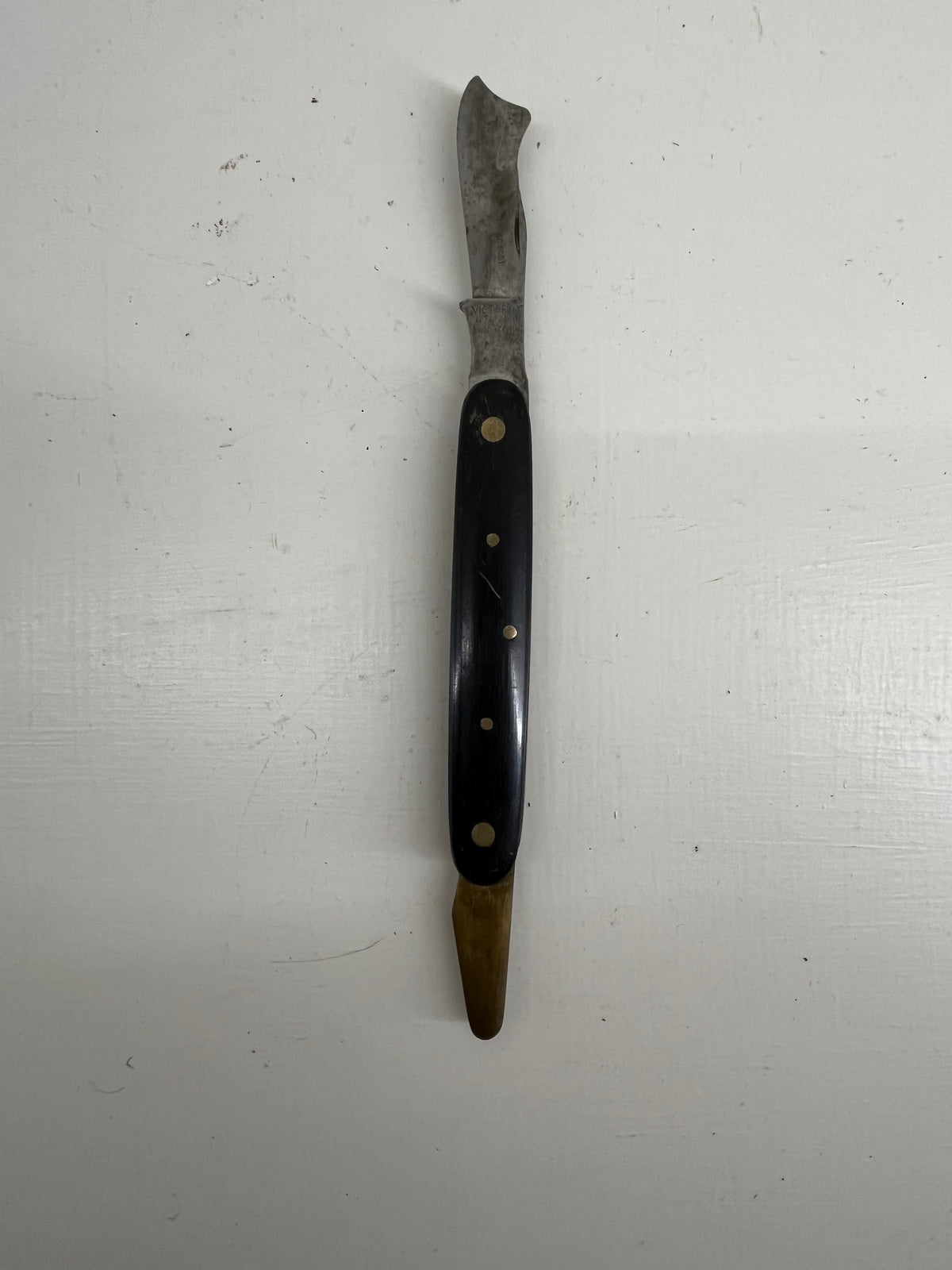 Victoria Budding  Knife