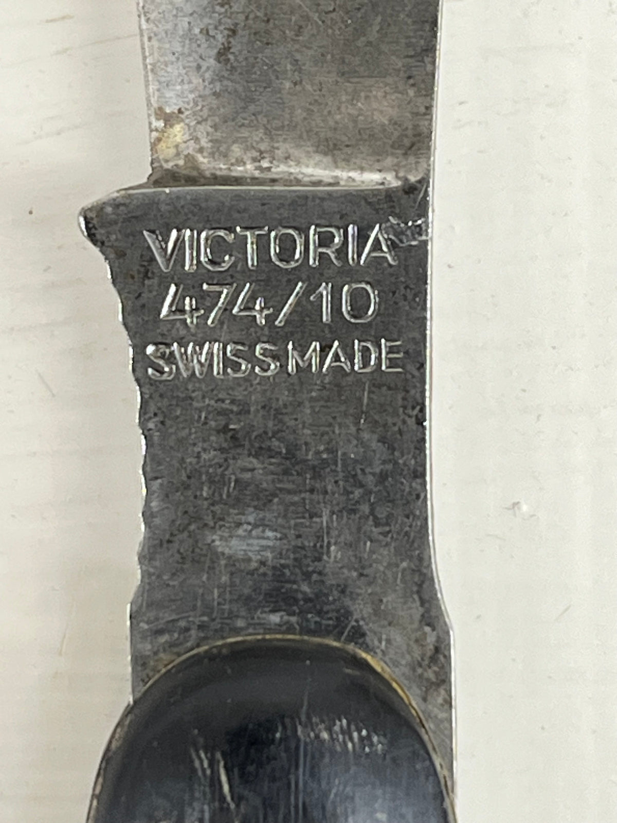 Victoria Budding  Knife